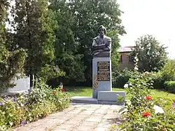 Monument of Nishchynskyi in the city of Ananiv