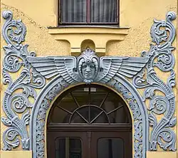 Meistaru iela 10 relief