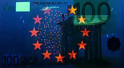 100 euro note under UV light (Observe)