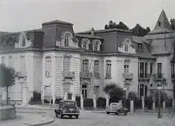 A residential house at the end of Avenida Arce, Plaza Isabel La Católica,1948.