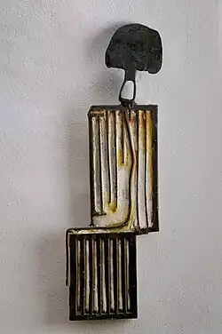 Seated (1962), iron, plaster, h. 71 cm