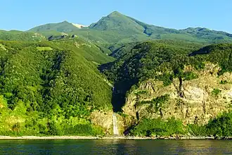 Kamuiwakka Falls and Mount Io