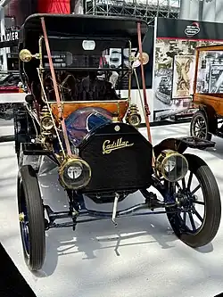 Front view of 1909 model