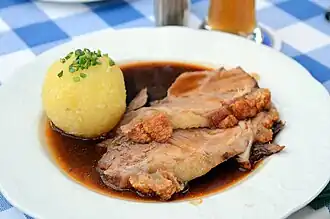 Kartoffelknödel with Schweinsbraten