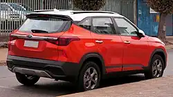 Rear view (pre-facelift)