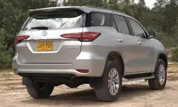 2021 Fortuner 4.0 SRV 4x4 (GGN155; facelift, Colombia)