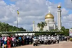 The park with the backdrop of the Omar Ali Saifuddien Mosque