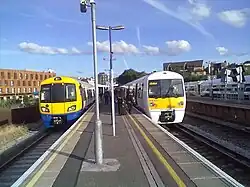Class 378 terminating and Class 376 at New Cross after the line reopened and officially joined the LO Network.
