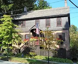 A house dating from c.1800 at 55 East State Street