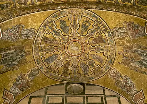 Mosaic decoration of scarsella vault