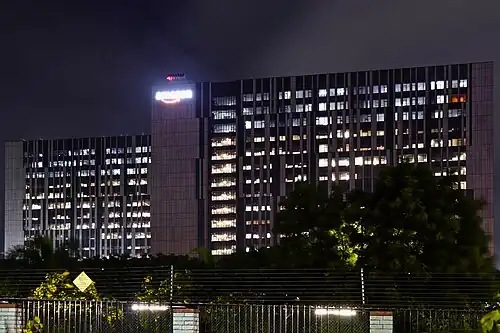 Amazon campus in Financial district.jpg