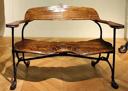 Bench by Antoni Gaudi (1910)