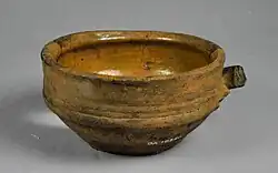 Border ware bowl