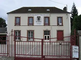 The town hall in Cessoy-en-Montois