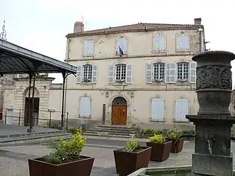 The town hall in Chauriat