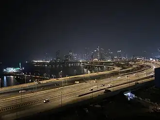 Coastal Road (Mumbai), by night.jpg