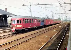 five car diesel trainset in Geldermalsen.