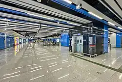 Line 10 concourse