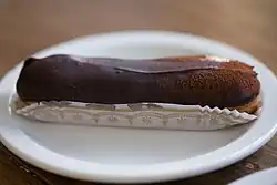 A classic éclair
