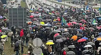Protesters blocking the Gazela Bridge on 11 December 2021