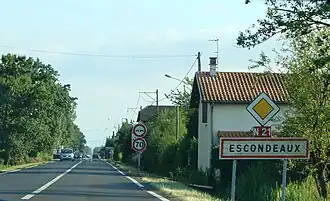 Entering the village from Rabastens-de-Bigorre