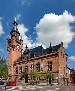 The town hall in Estaires
