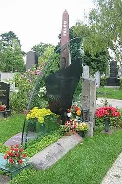 Falco's grave
