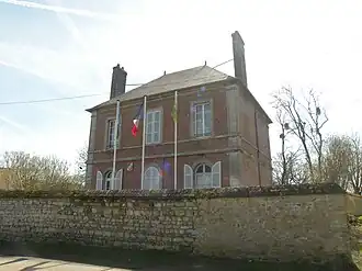The town hall in Fay-les-Étangs