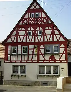 An example of Fachwerk in Franconia (Fränkisches Fachwerk). Image:I, Metzner