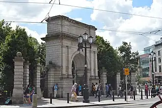Fusiliers' Arch in St Stephen's Green (opened 1907)[78]
