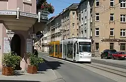 Low-floor tram