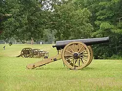 Photo of an American Civil War era large-caliber siege gun.