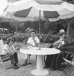 Annelies Nelck, Jean Vincent de Crozals, and Henri Matisse, in Vence (1953)
