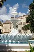 This fountain commemorates the introduction of piped water in Bridgetown. It was built in 1865.
