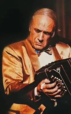 Julián Plaza in 1977.