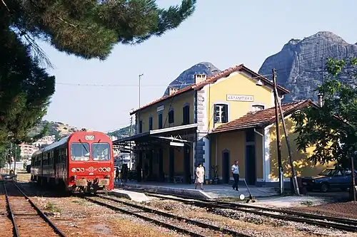 Kalambaka railway station in 1995 (The Volos–Kalambaka line was still in meter gauge at that time)