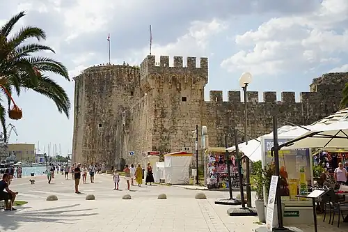 Kamerlengo with Trogir’s waterfront