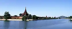 Mandalay Hill, Moat