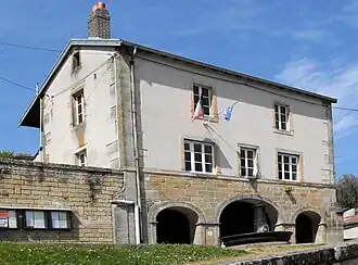 The town hall and wash house in La Vacheresse-et-la-Rouillie