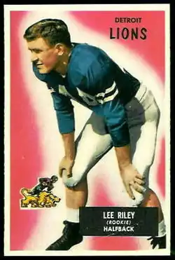 Lee Riley on a 1955 Bowman football trading card.