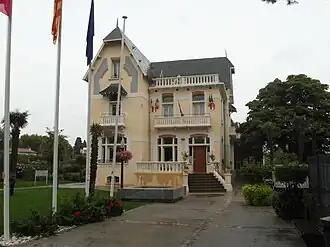 The town hall in Pézilla-la-Rivière