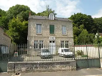 The town hall of Menouville