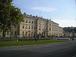 The western corner of the square (and station) from "Via Ugo Foscolo" (Gorizia). The remaining parts of the wall are shown.