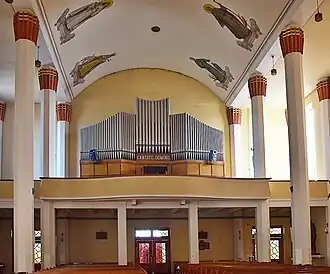 Organ and mural paintings