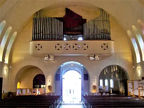 The organ in the tribune