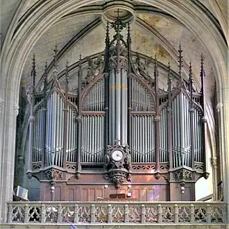 Closer view of the organ, with decorative cabinet made by Henri Parfait.
