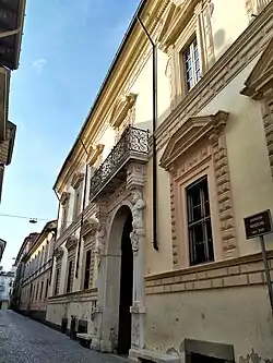 Palazzo Benzoni-Frecavalli in Crema