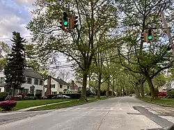 Park Avenue in Munsey Park, looking east