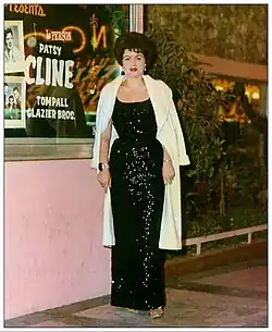 Country-western superstar Patsy Cline wearing a bouffant in 1962