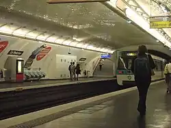 MF 77 rolling stock at Le Peletier